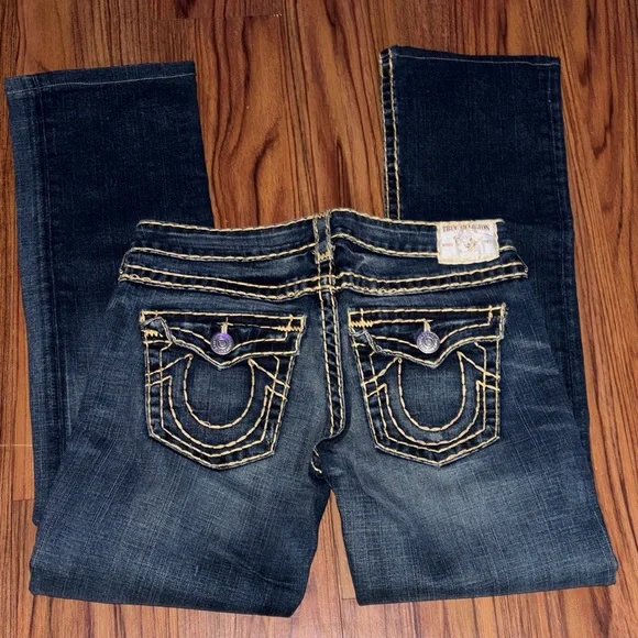 True Religion. FIRM…. One day only!!! - Picture 1 of 3